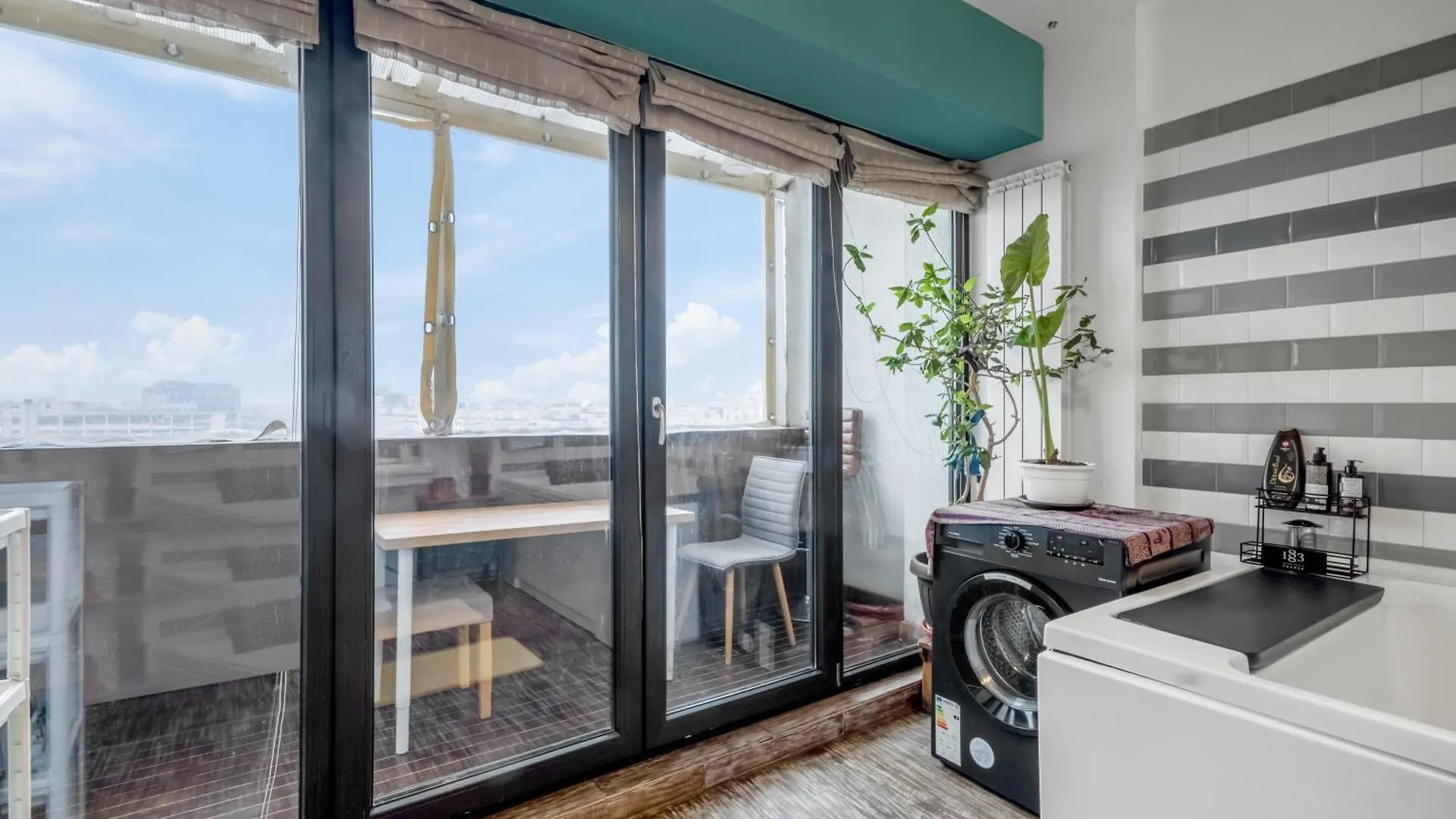 Luxurious Downtown Penthouse With Spectacular Panorama Apartment Bucharest 0*,  Romania